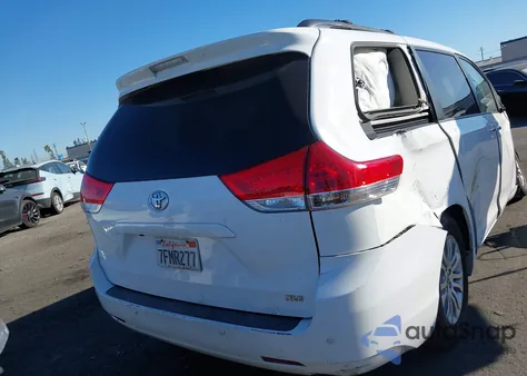 2014 Toyota Sienna Xle V6 8 Passenger из США, поврежденный, VIN 5TDYK3DC5ES478258